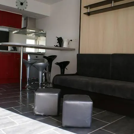 567, Port Nature 5 Au Village Naturiste *